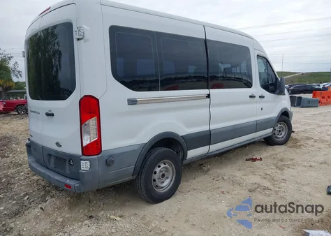 2015 Ford Transit-250 z USA, uszkodzony, nr VIN 1FTNR2CG1FKA10033